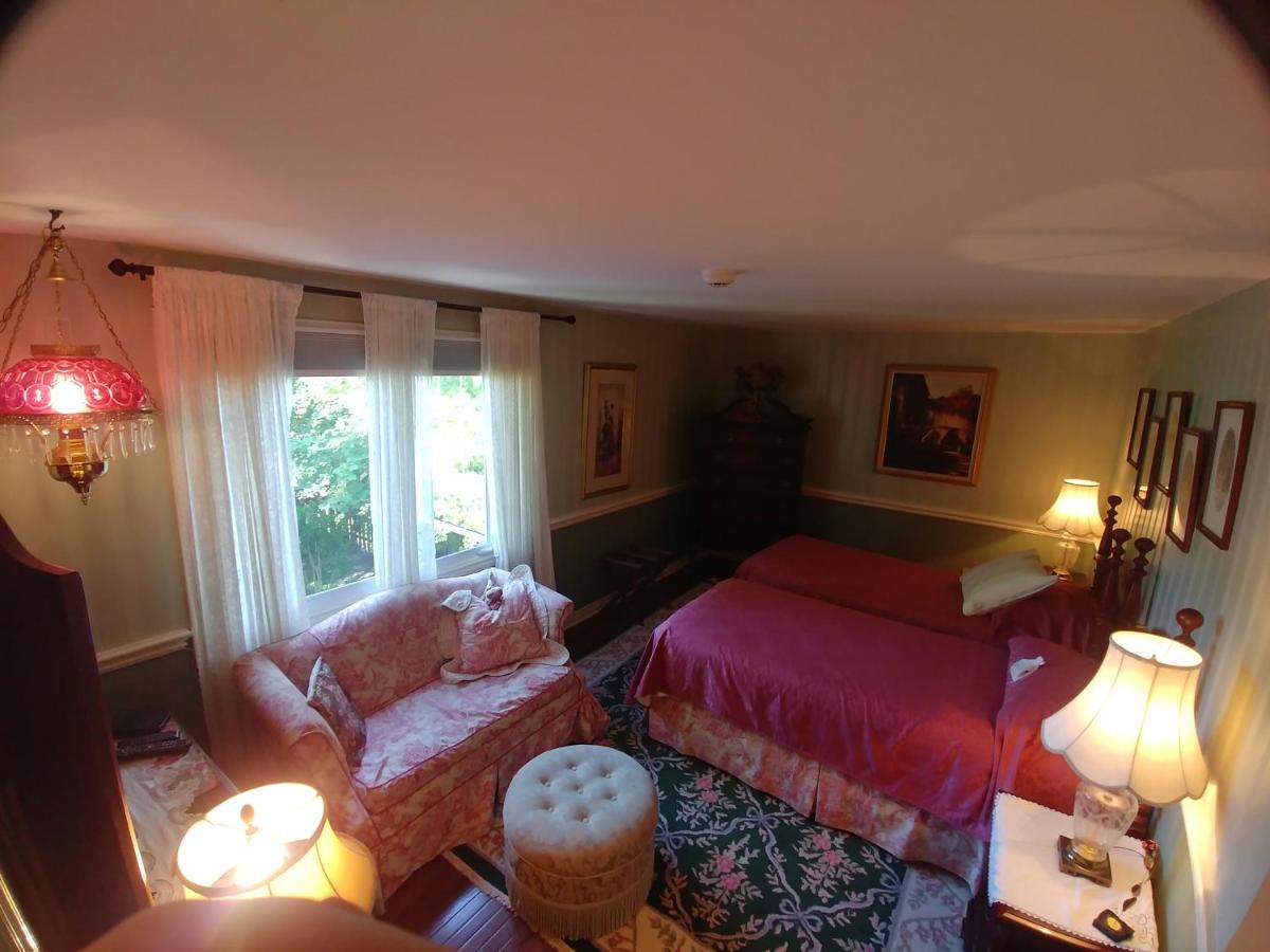 Bed and Breakfast Twiningretreat Niagara-on-the-Lake Екстер'єр фото